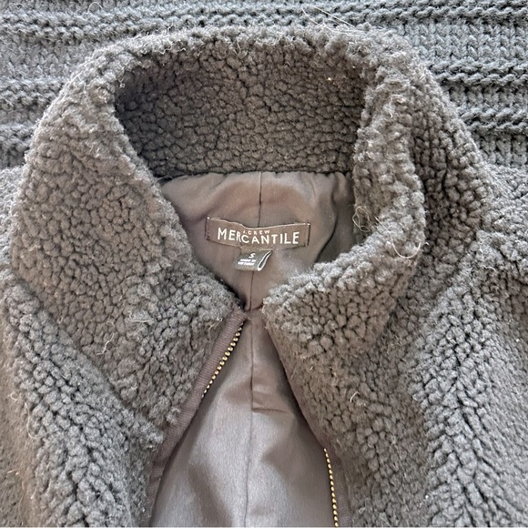 J Crew Mercantile Sherpa Vest - Picture 3 of 5